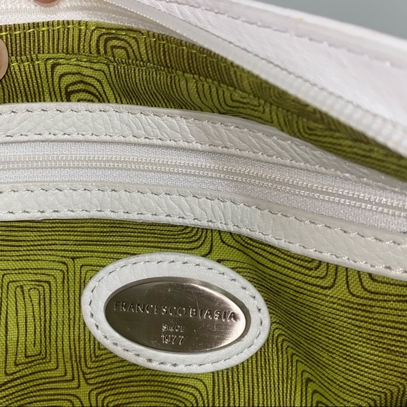 Francesco Biasia White Wristlet - Picture 3 of 7